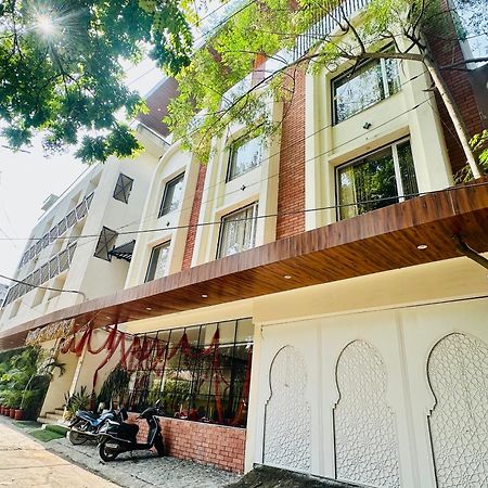 Hotel Vrindavan Palace Индаур Экстерьер фото