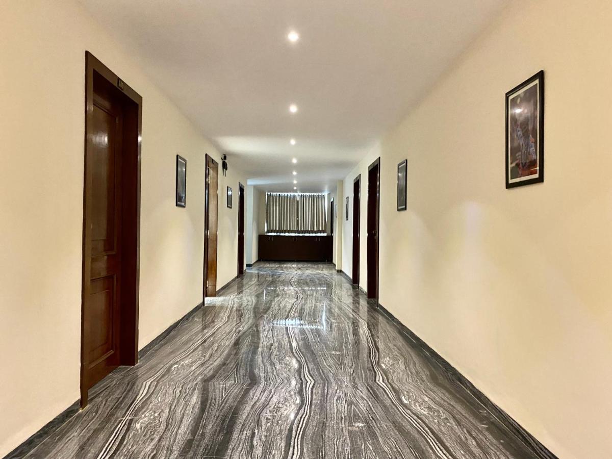 Hotel Vrindavan Palace Индаур Экстерьер фото