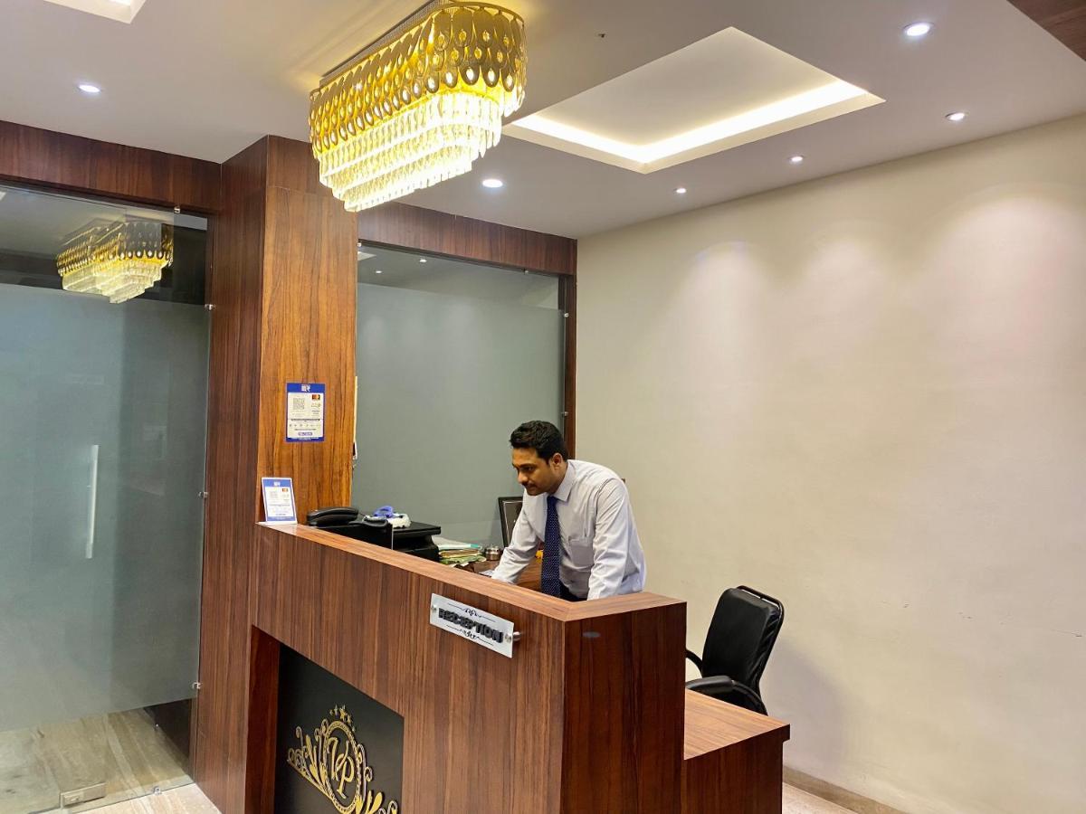 Hotel Vrindavan Palace Индаур Экстерьер фото