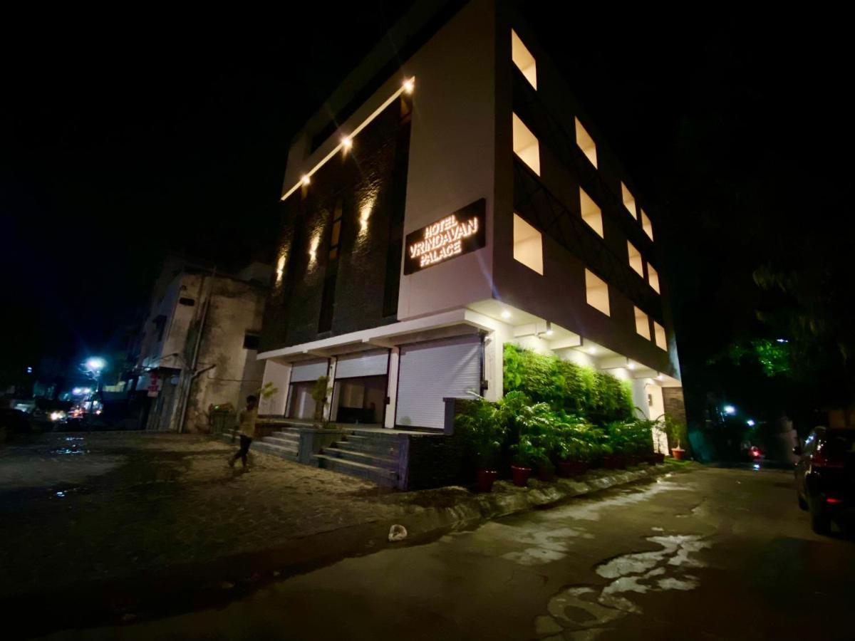 Hotel Vrindavan Palace Индаур Экстерьер фото